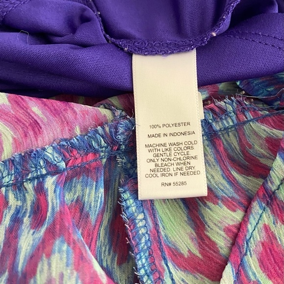 Express Dopamine Burst Sleeveless Top – Size M – Ruffled Hem, Vibrant Ikat Print - Picture 9 of 9